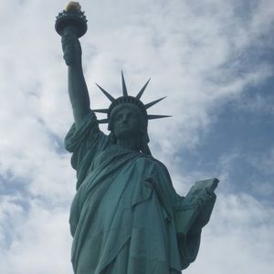 Meet your Posher, Lesliana